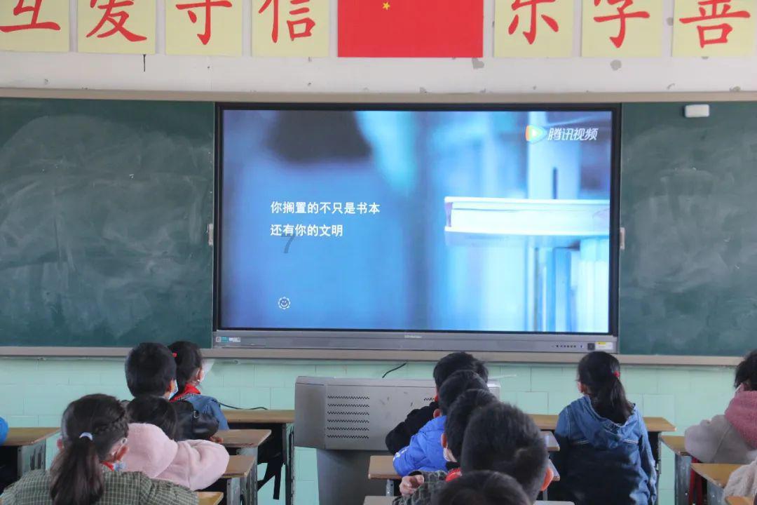 每日一膳 | 辣中带鲜点燃味蕾,还能通利肺气、发汗解表、驱寒除湿~广东省中医院杨志敏教授今日推荐